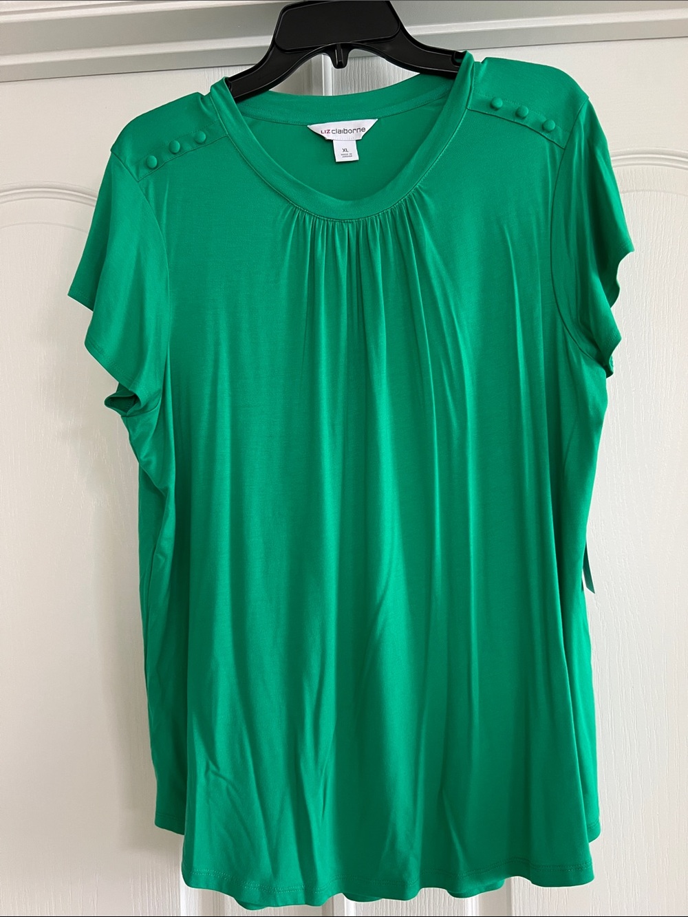 Liz Claiborne Bright Green Short Sleeve Scoop Neck Top with Shoulder Buttons